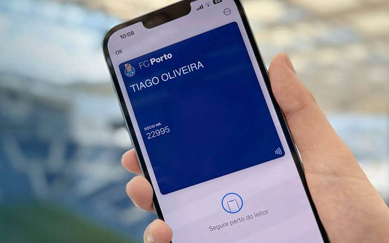 A smartphone showing FC Porto's NFC Wallet ticket